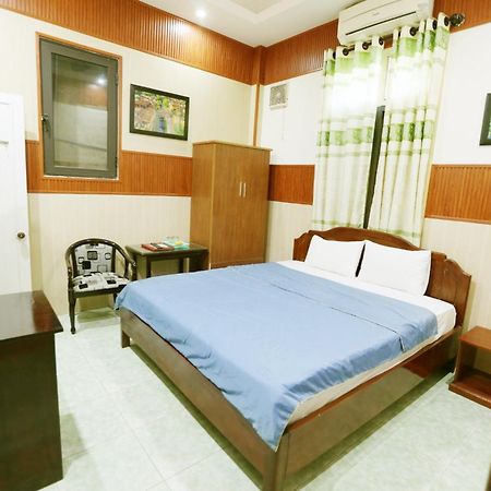Minh Quang Hotel ホイアン エクステリア 写真